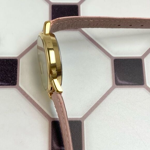 Vintage Valdawn Animated Easter Bunny Watch Rotating Easter Eggs - Picture 11 of 16